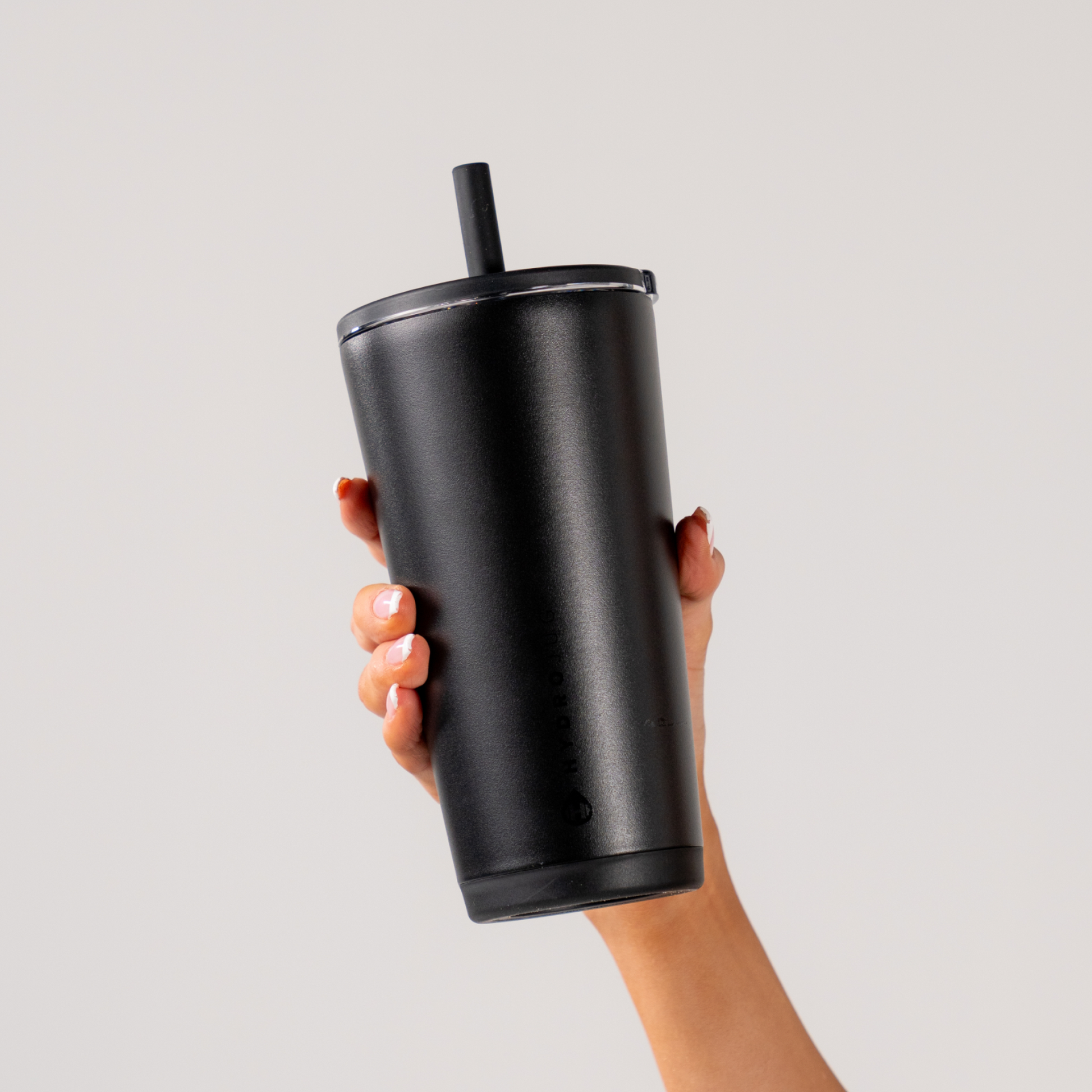 black-m0 EverydayTumbler20oz.-Black-WPI-4.png