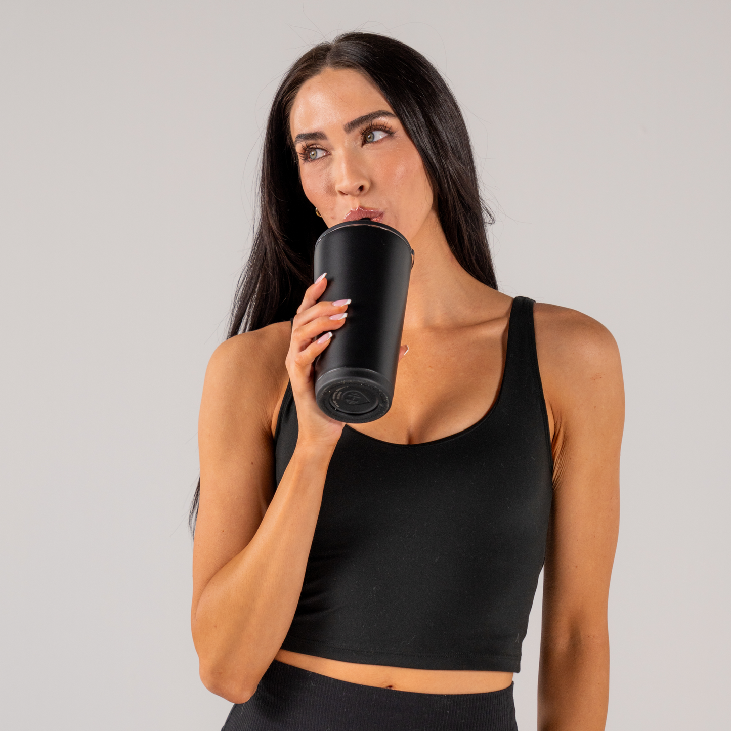 black-m0 EverydayTumbler20oz.-Black-WPI-5.png