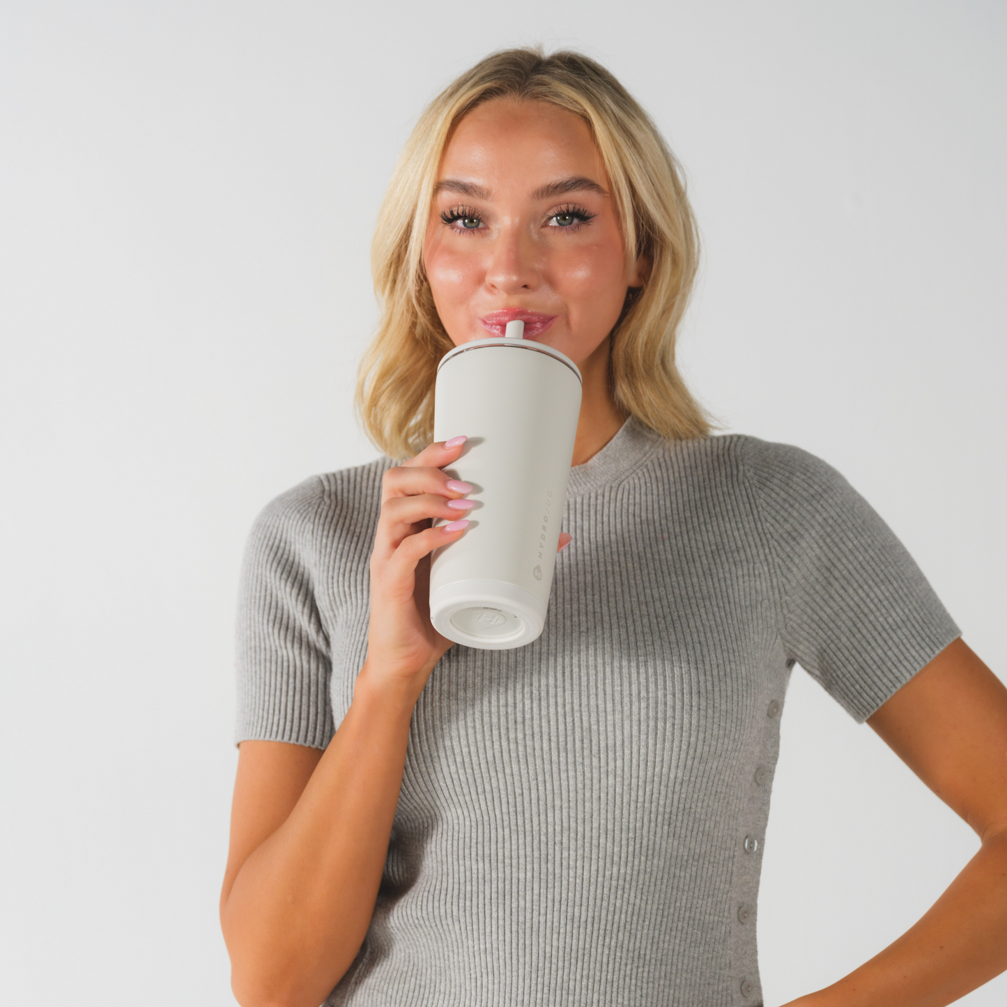 linen-j9 EverydayTumbler20oz.-Linen-WPI-1_1.png
